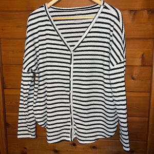 Arizona Jean Co Black & White Striped Button Front Long Sleeve Top Large